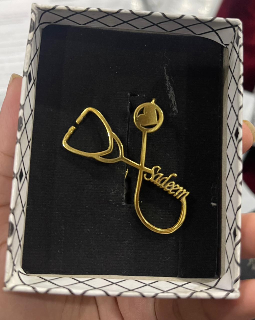 Customized Doctor Name Lapel Pin/Brooch.